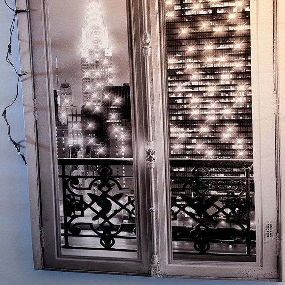 Light-Up New York High-Rise View - Picture 3 of 3